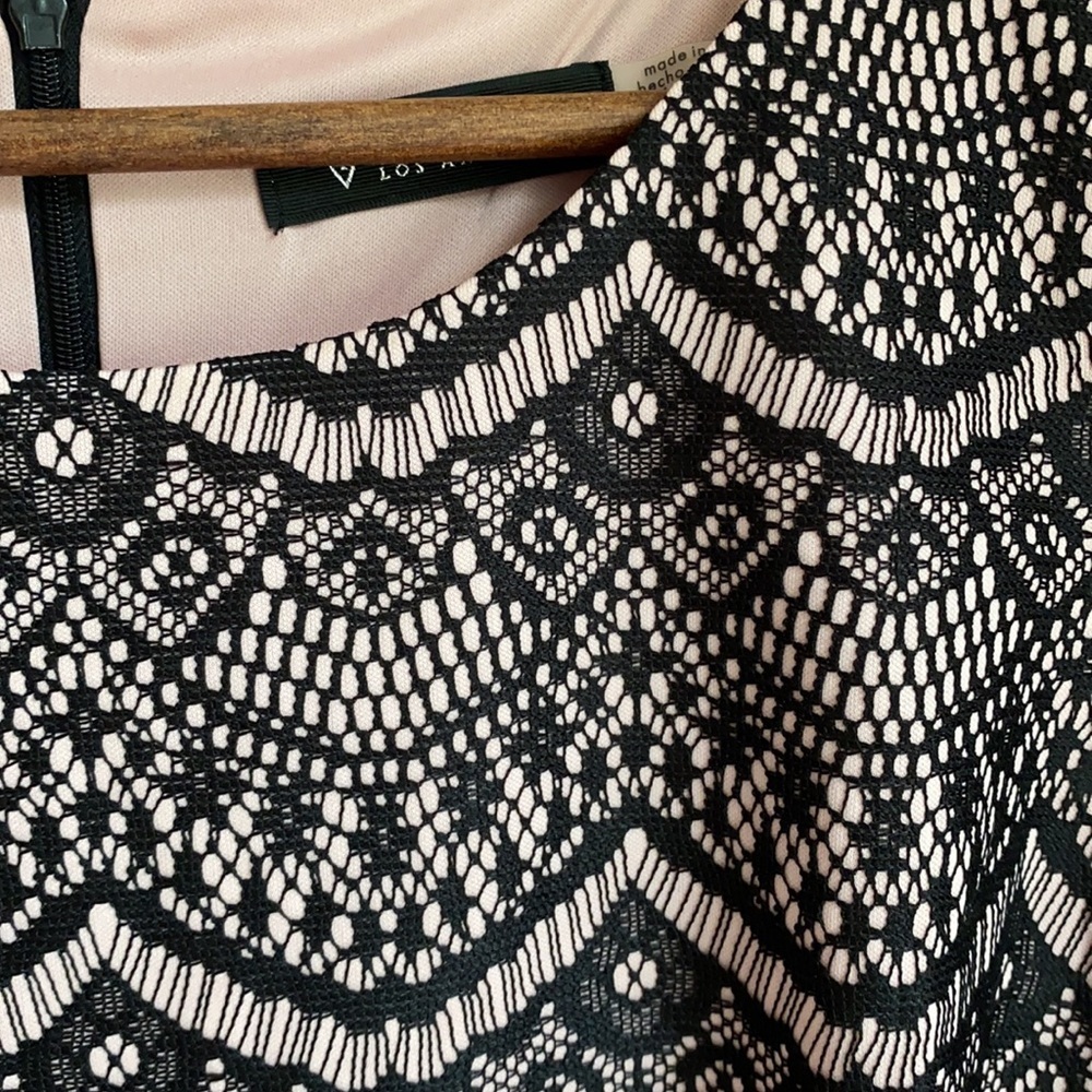 NWT Guess Lace Sheath Dress Black/Nude 14 - Picture 5 of 8